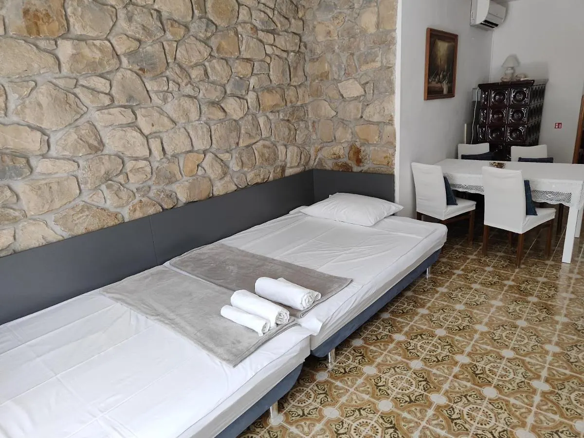 Apartment Stellar Suite Palit Croatia